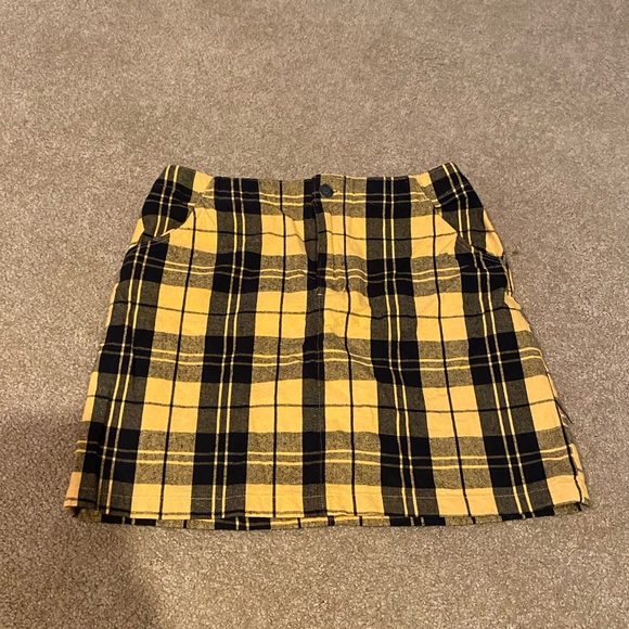 Skirts Hollister Yellow And Black Checkered Skirt Poshmark